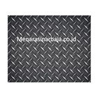 Plat besi / plat baja Bordes / Checkered Plate 2.3 mm x 4" x 8" 2